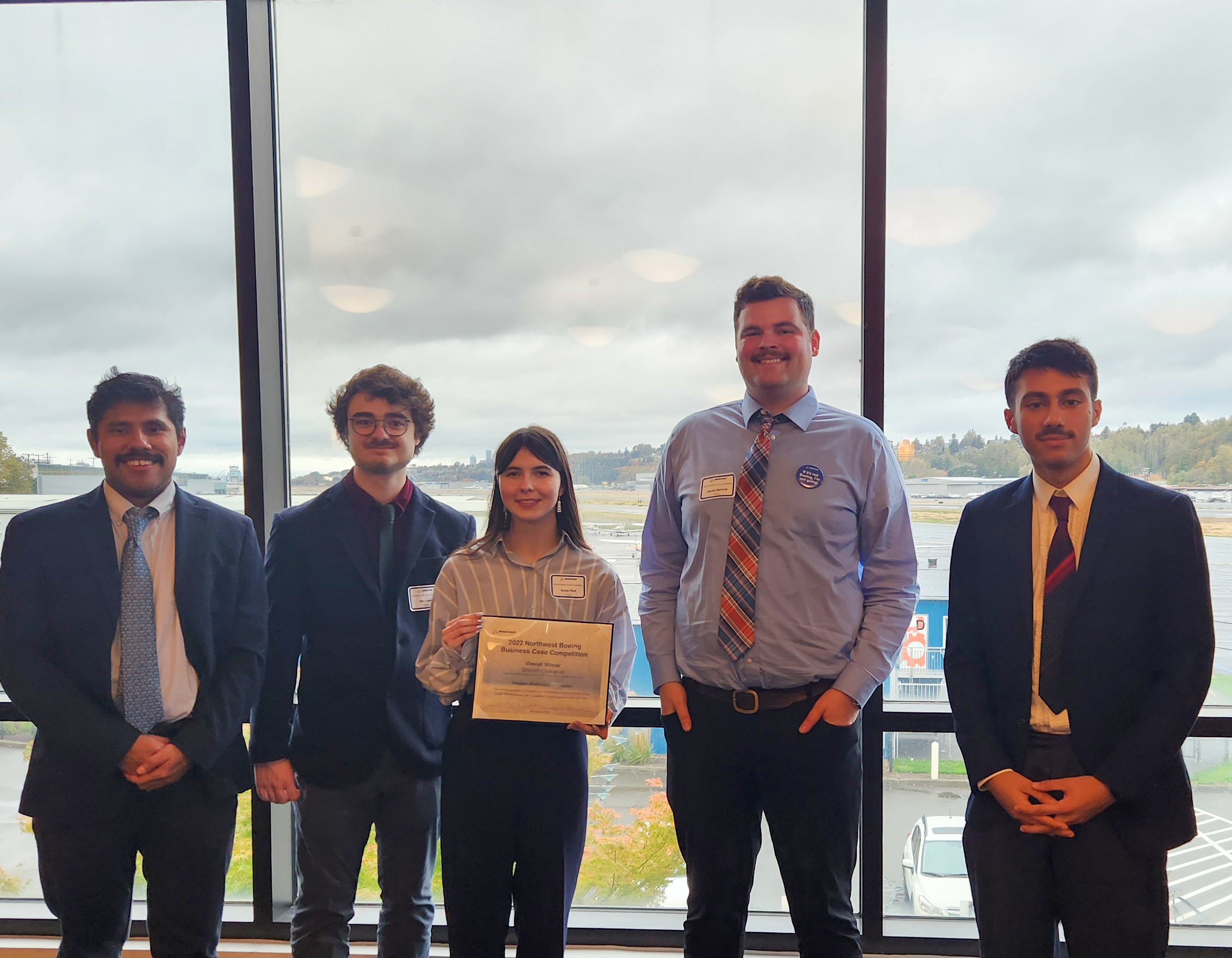 WWU Students win First place in the Boeing Case Competition