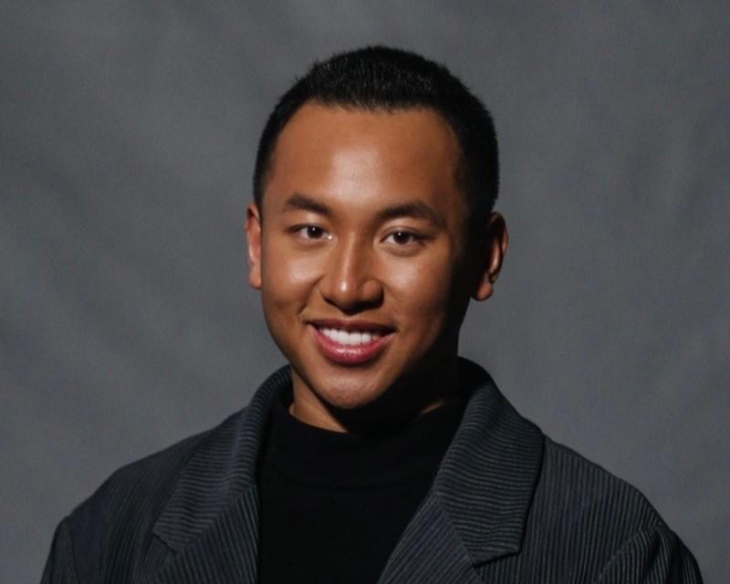 Ethan Huynh's (A WWU Marketing Alumn) professional headshot
